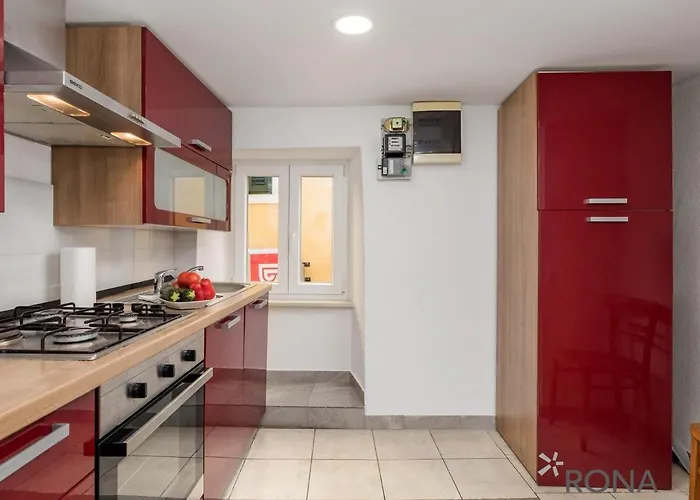 Rona Apartament *